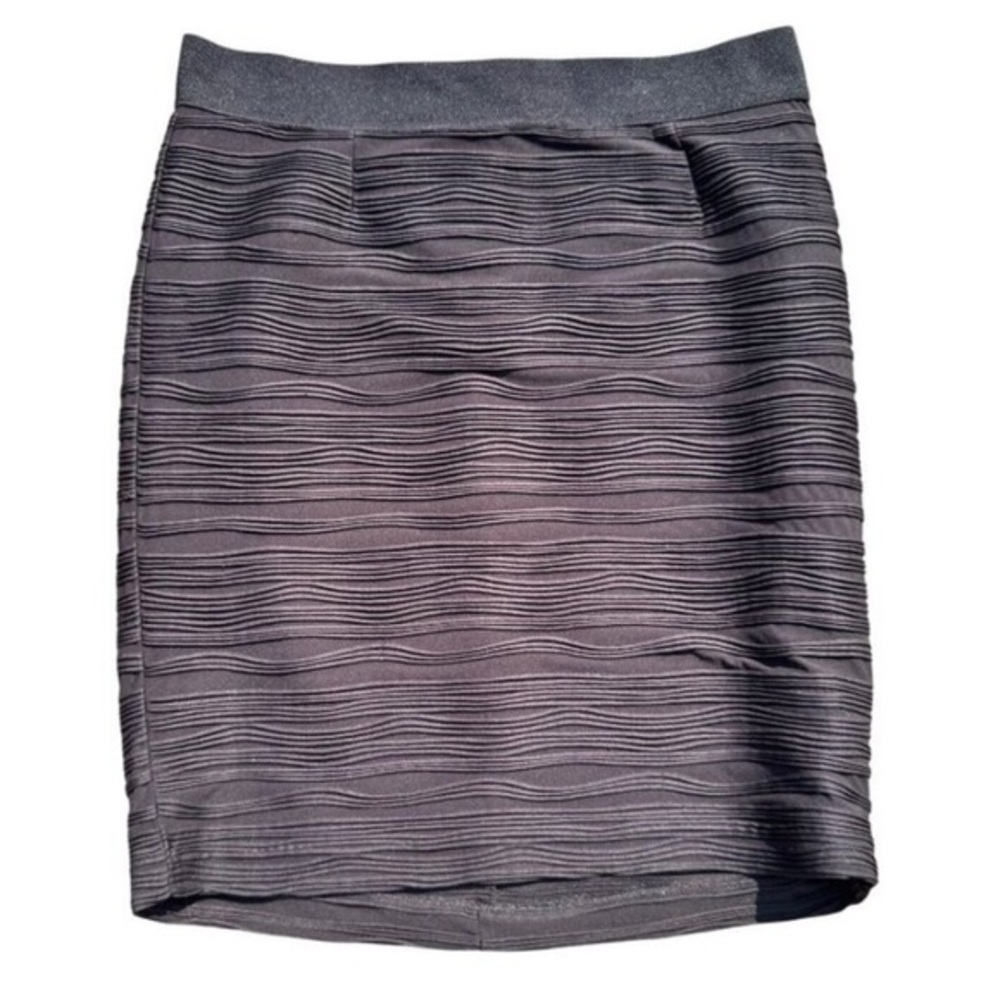 Alfani size 10 petite Black Wave-Pattern Skirt